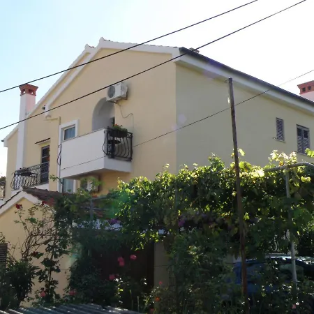 Appartement For Families With Children Pasman - 14788 Mali Pašman